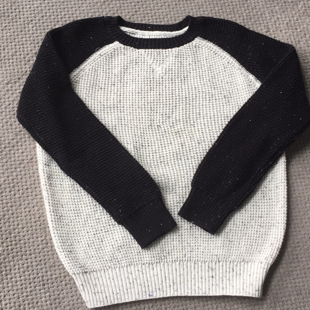 Gymboree black and white sweater